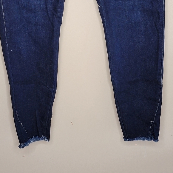 Kancan | Dark Wash Frayed Hem Skinny Jeans - Picture 4 of 6